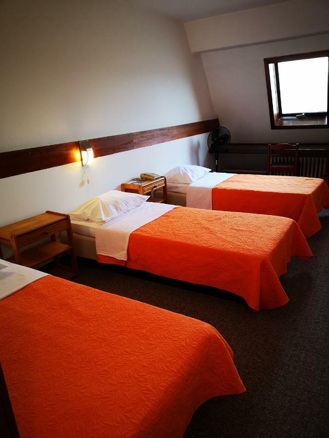 Motel Plitvice Zagreb Buitenkant foto