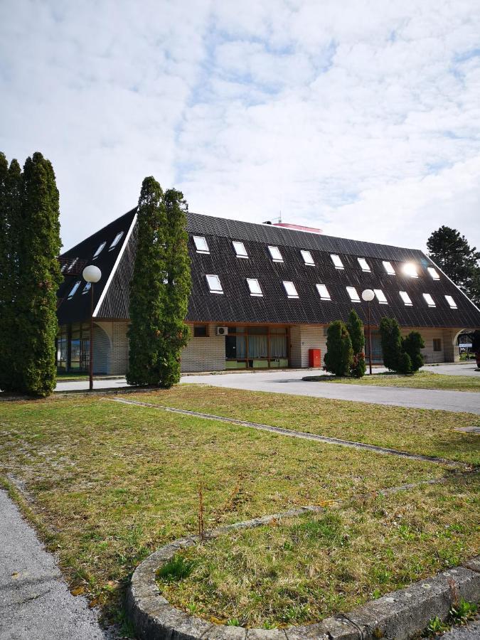 Motel Plitvice Zagreb Buitenkant foto